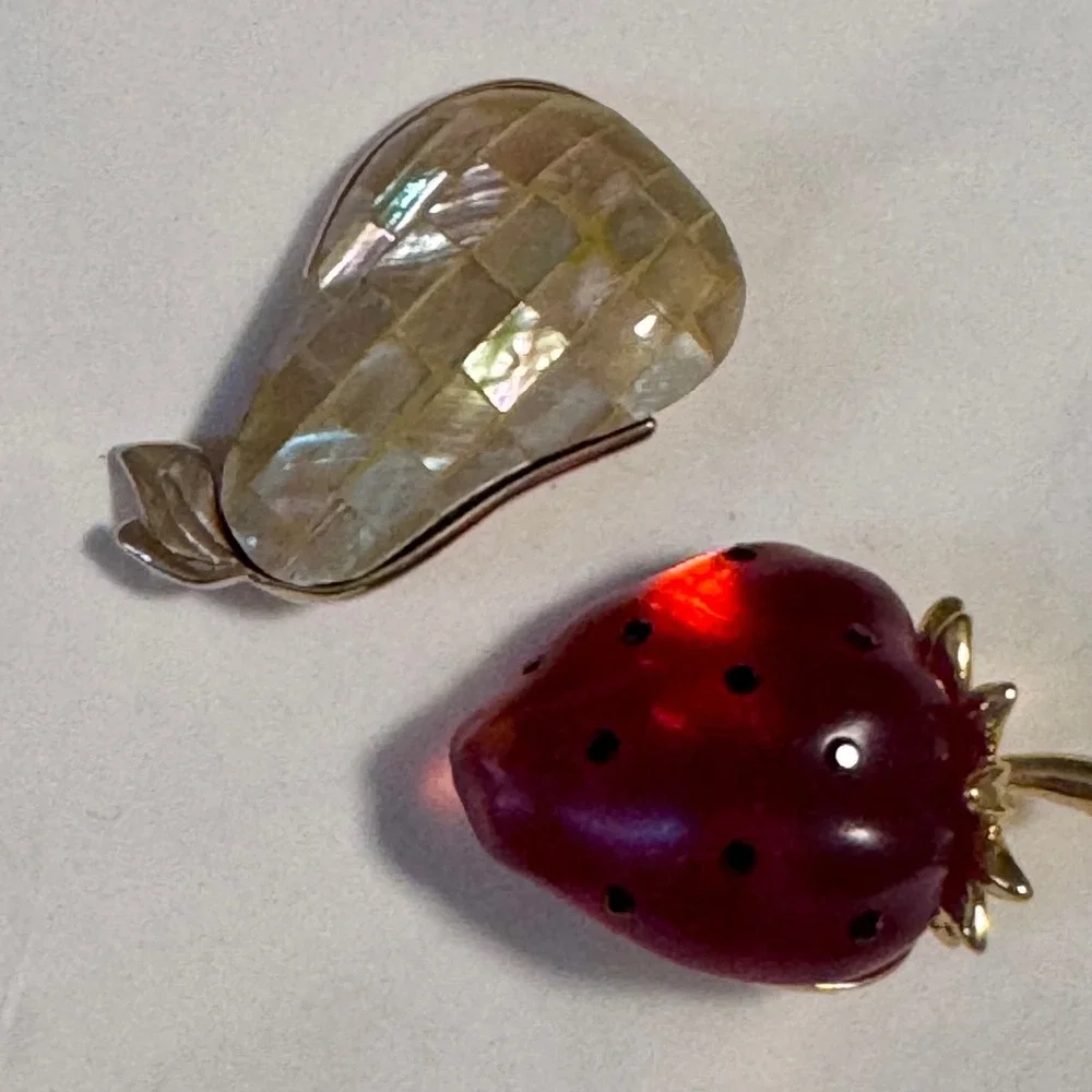 Vintage‎ Fruit Brooch Lot Pear Mother of Pearl Strawberry Lucite Gold Tone Pins